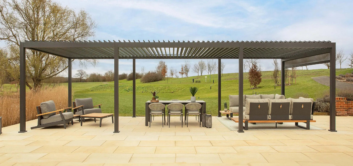 Woodlark Garden Luxury